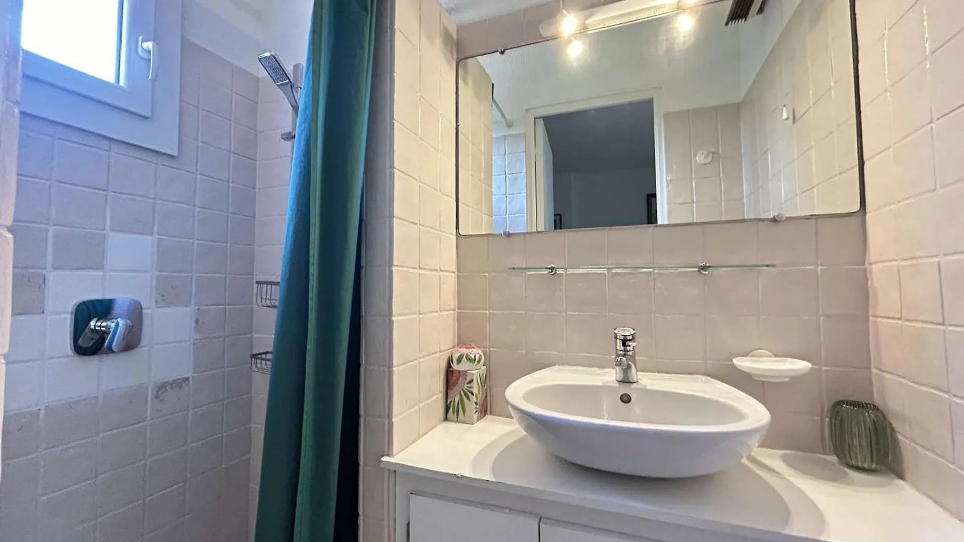 Sainte Maxime Semaphore : Haut De Villa T4, Piscine, Terrasse, Clim, Proche Mer - Fr-1-226-531 France